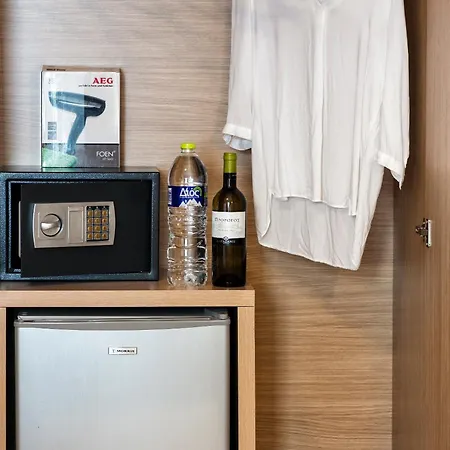 Atlas Aparthotel 4*