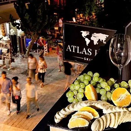 Atlas 4* 斯基亚索斯镇